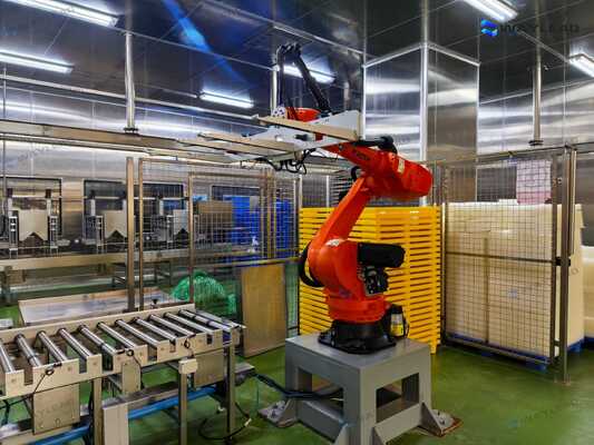 Solusi robot yang efisien untuk lini produksi makanan freeze-drying